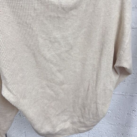 Cream Waffle Knit Sweater AERIE Size Medium - NWT - Long Sleeve Tee - Picture 4 of 4